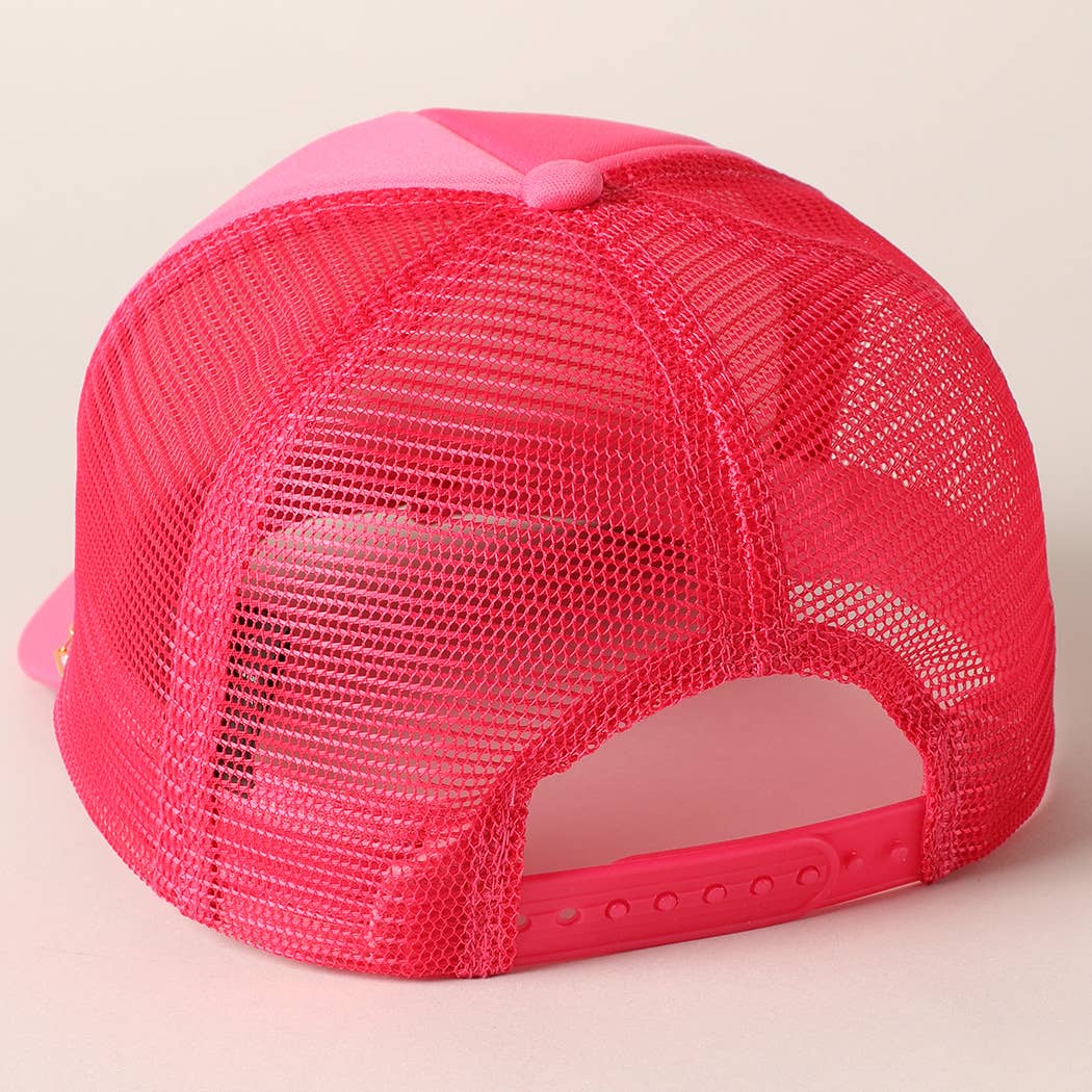 Plain Mesh Back Trucker Hat with Pearl Chain : Fuchsia / ONE SIZE