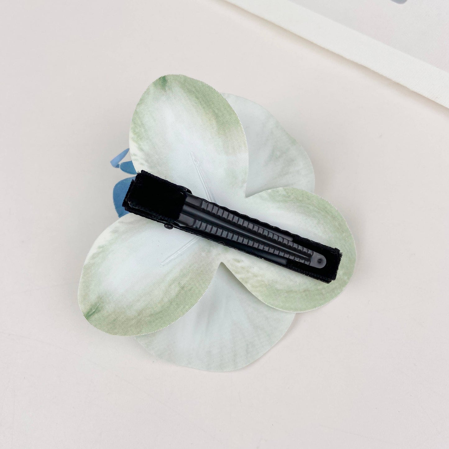 Phalaenopsis Spring Hair Clips: Light Blue