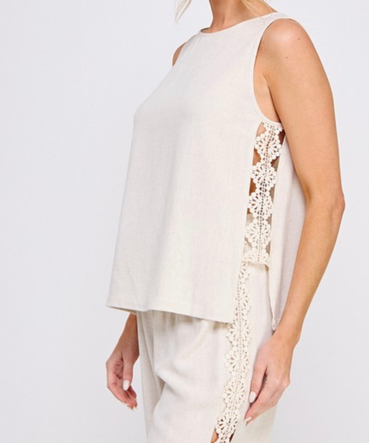 Barefoot Coast Linen Tank
