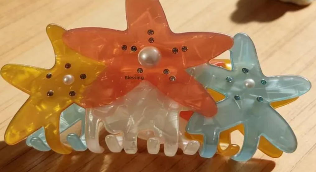Starfish Claw Clip